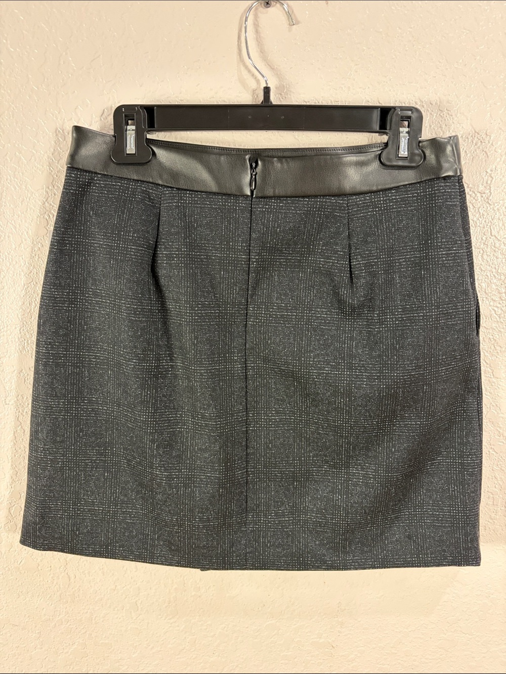 DKNY ,Size 4,Women’s Black Plaid Wrap Mini Skirt with Faux Leather Trim - Picture 6 of 17